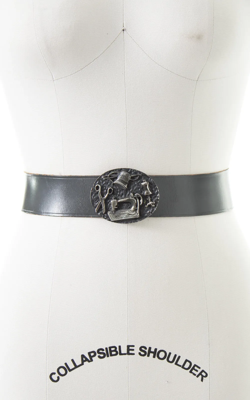 1950s Calderon Sewing Novelty Leather Cinch Belt | small